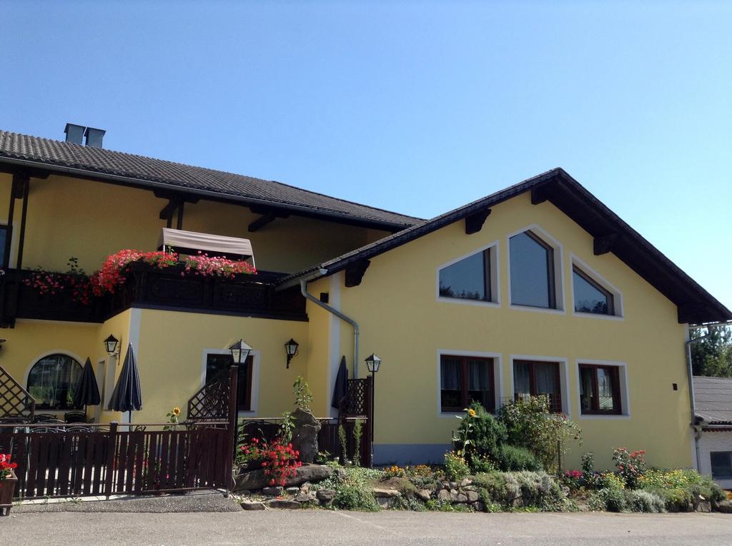 Gasthof Zur Haltestelle Lasberg ภายนอก รูปภาพ
